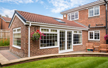 Dunstable house extension leads